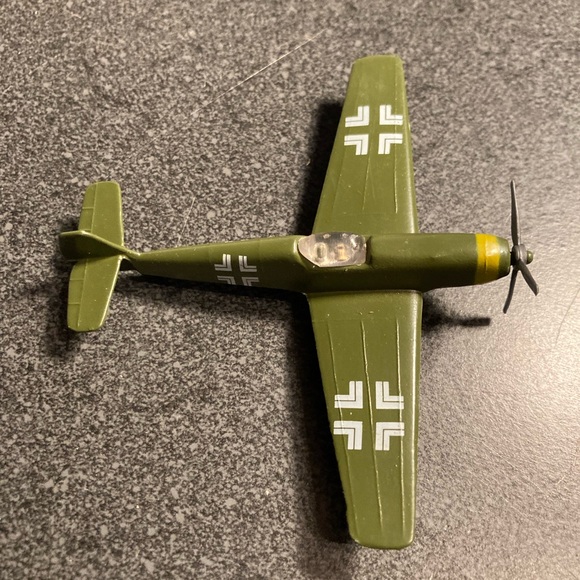 World War II Airplane set metal planes with great detail 10 to set NEW in box - Picture 5 of 11